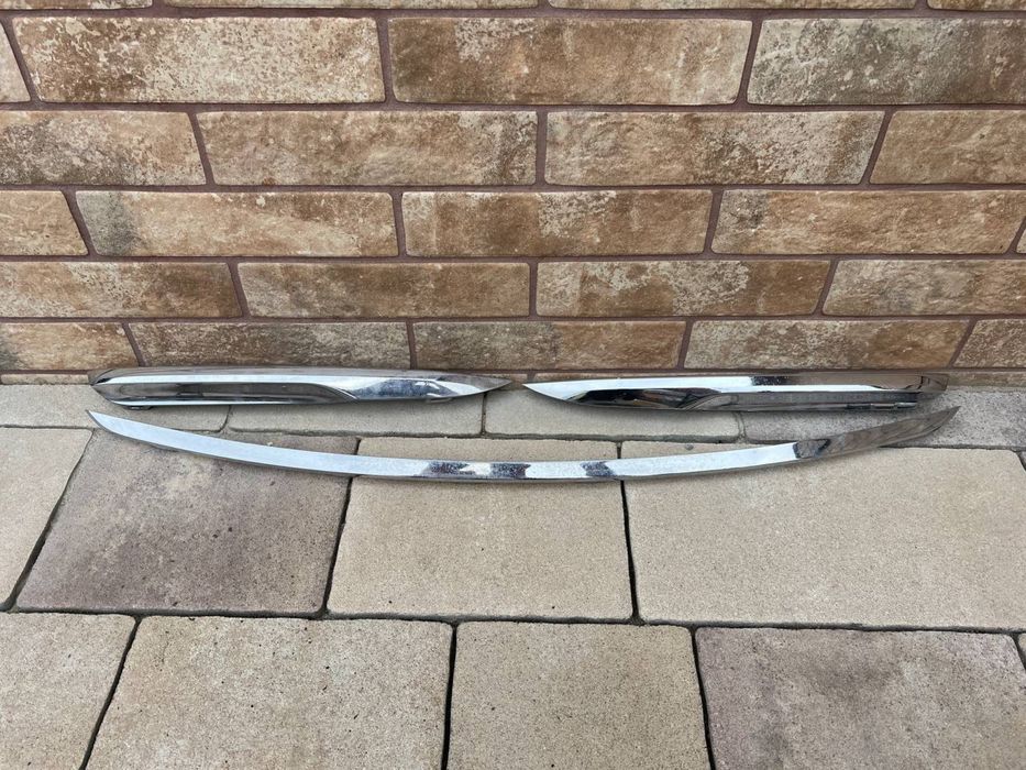 Накладка переднього бампера для BMW F30