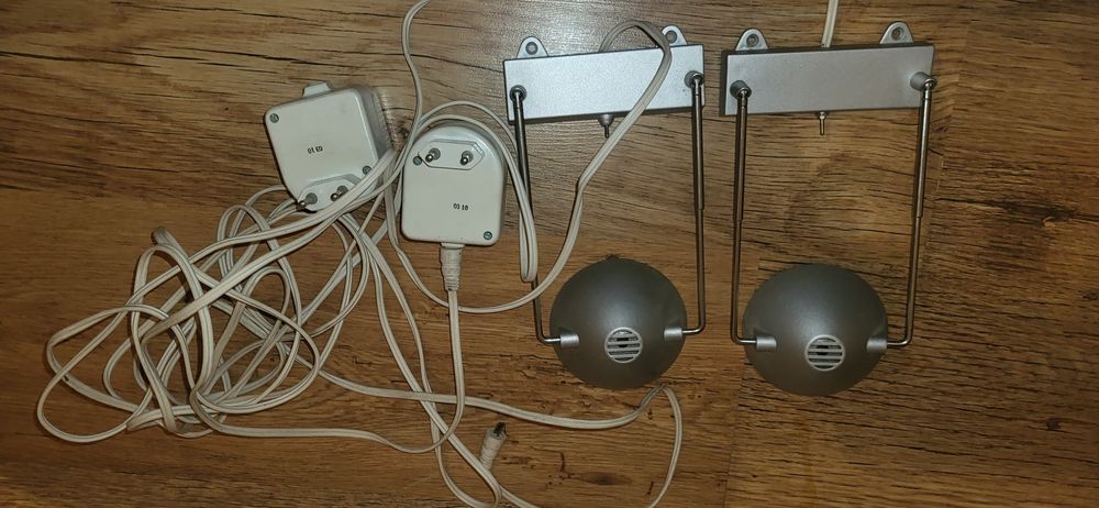 Dwie lamki na szafki z zasilaczami  ikea działają