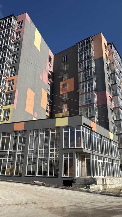Продаж 1 кімнатної квартири на 9/9 поверсі у новобудові ЖК Сусіди по вулиці Кільцева, місто Винники.
