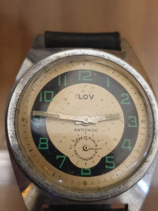 Relógios a corda e automático