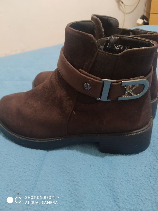 Botas usadas um bocadinho