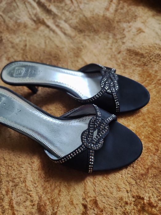 Женские босоножки - шлепки