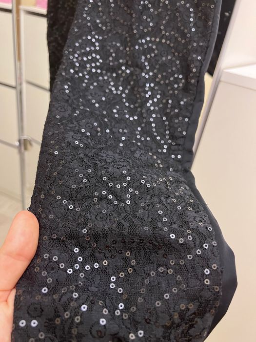 Лосини з паєтками Calzedonia. З этикеткою. На розмір L. Нові.