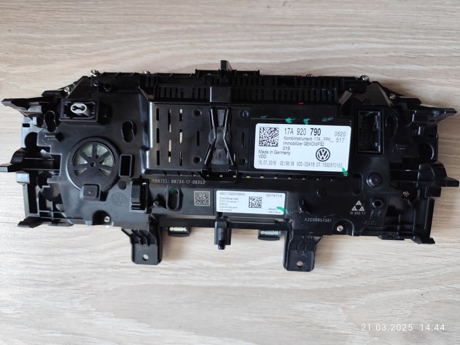 Виртуальная приборная панель AID VW 17A920790 новый дисплей