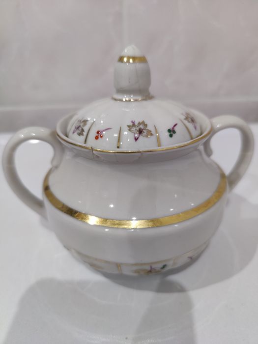 Сахарницы фарфоровые