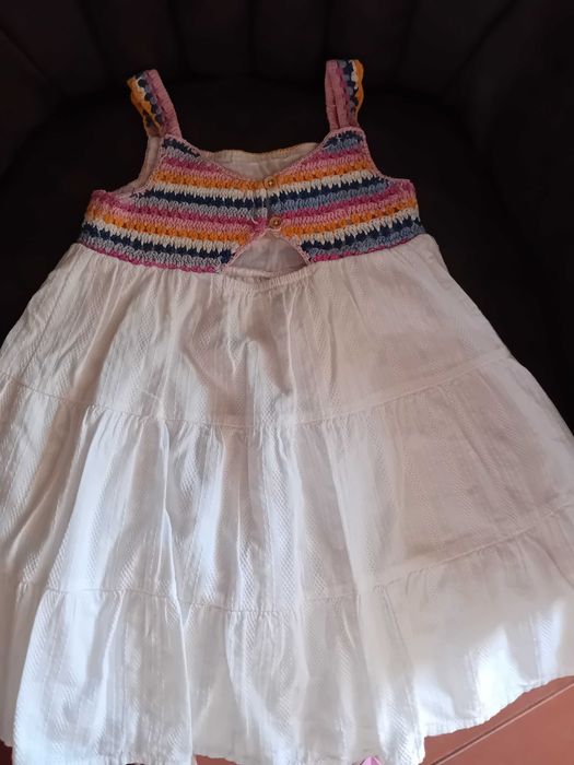 Vestidos Mayoral e Sfera 4-5 excelente estado!