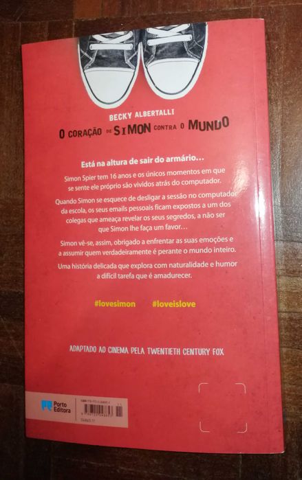 "O Coração de Simon contra o mundo" - Becky Albertalli