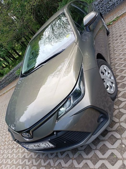 Toyota Corolla Toyotę Corolla 1.8 hybryda, rok produkcji 2021. Pełna hybryda VAT 23%