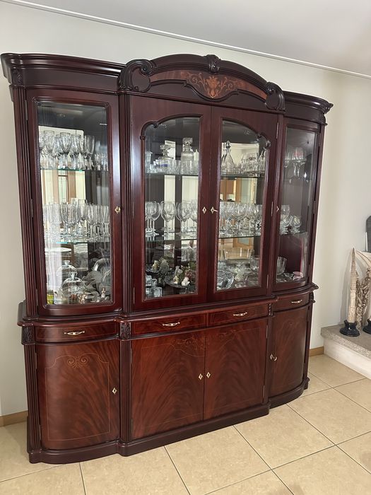 Móvel de sala em cerejeira