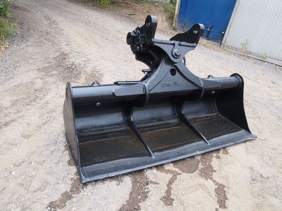 Łyżka skarpowa (skarpówka) hydrauliczna