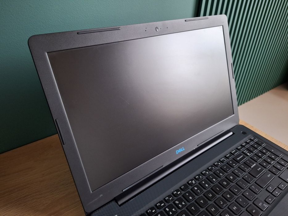 Laptop gamingowy 15,6 FH Dell i5-8300H 8gb 256ssd/1000hdd  GTX 1050