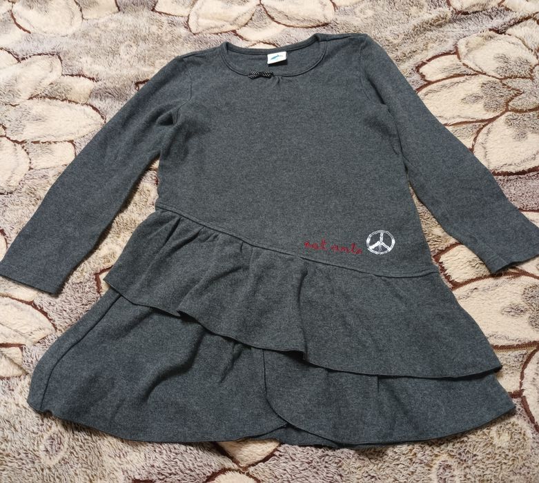 Сукні на довгий рукав для дівчинки