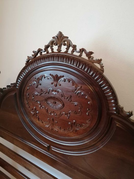 Conjunto cama madeira maciça carvalho 133x183, 2 mesas cabeceira