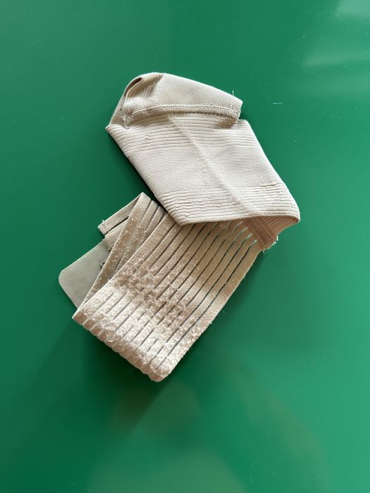 Protetor / Ligadura de mao e dedo.