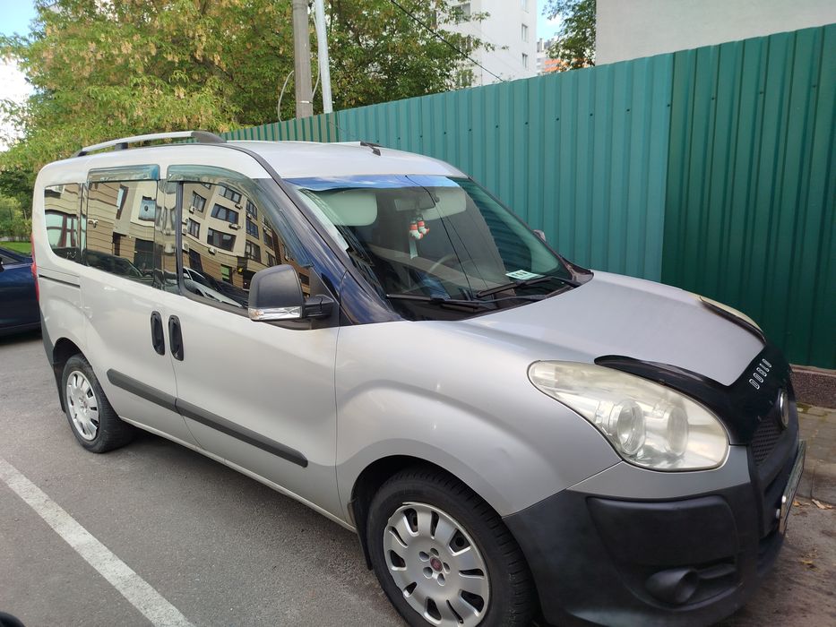 Продаж автомобіль Fiat Doblo Panorama