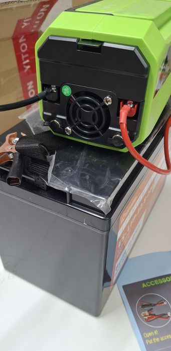 Продам Інвертор з12v на 220