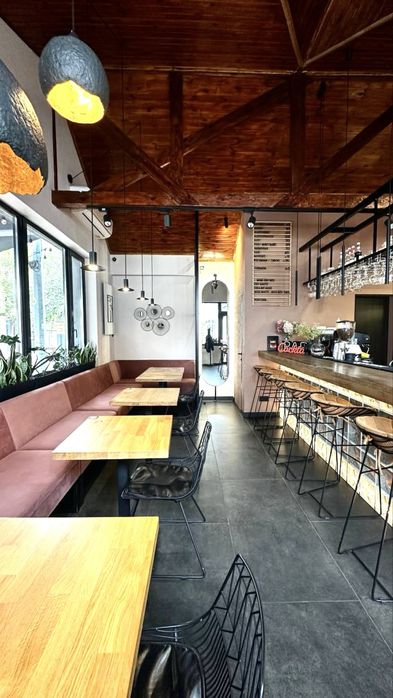 Продаж фасадного приміщення з ремонтом та комплектацією