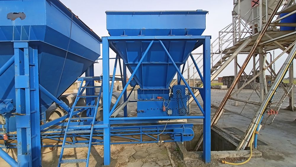 Zasobniki do kruszyw.