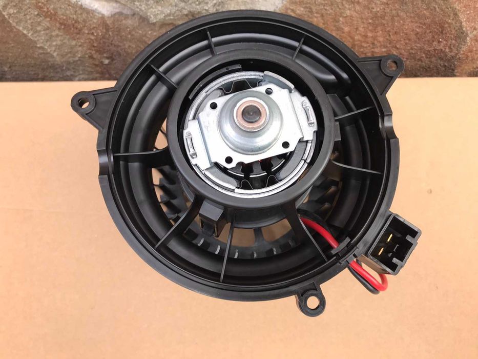 Моторчик печки вентилятор Ford Fiesta (02-08) Fusion (02-12)