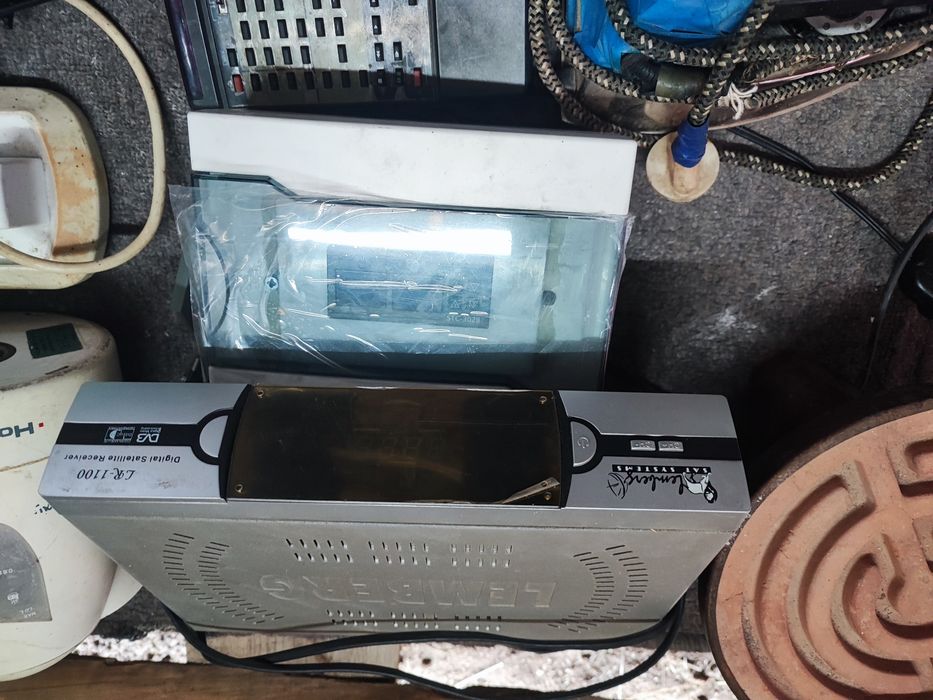 Лот товарів для домашнього господарства