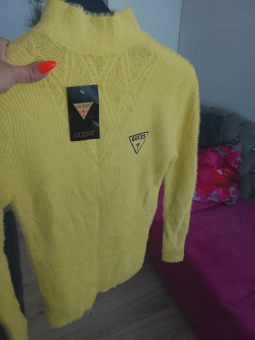 Nowy swetr Guess żółty