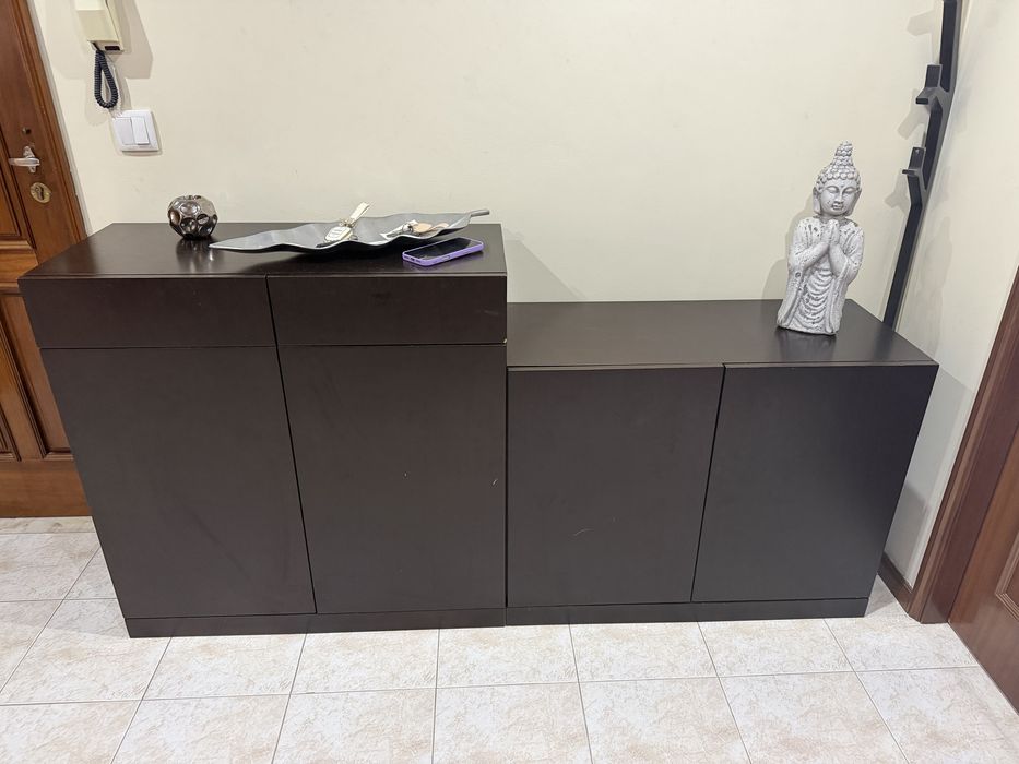 Sapateira com bastante arrumacao