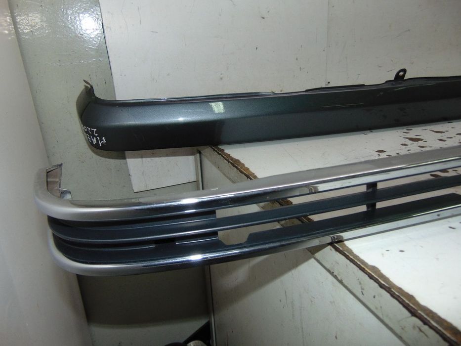 Mazda 2200 grelha/Frente de chapa
