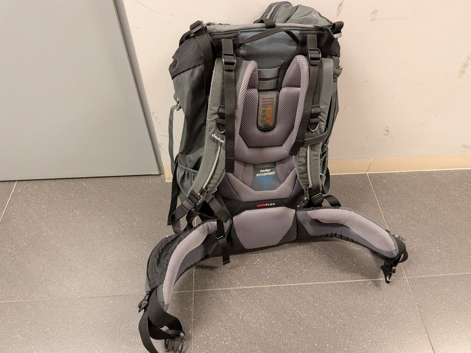 Plecak turystyczny Deuter Aircontact 45+10 – użyty tylko raz