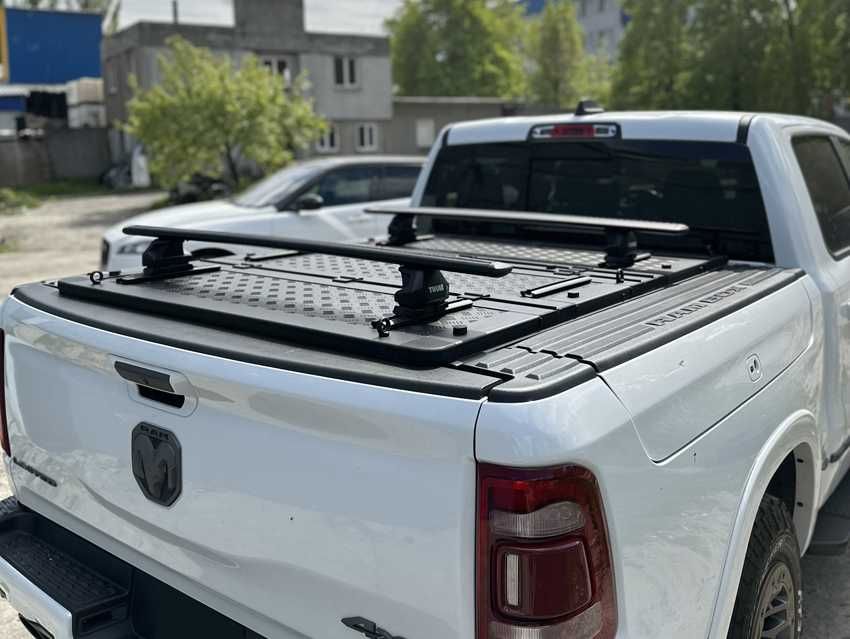 Рейлінги «Thule» з направляючими для силової кришки кузова пікапа