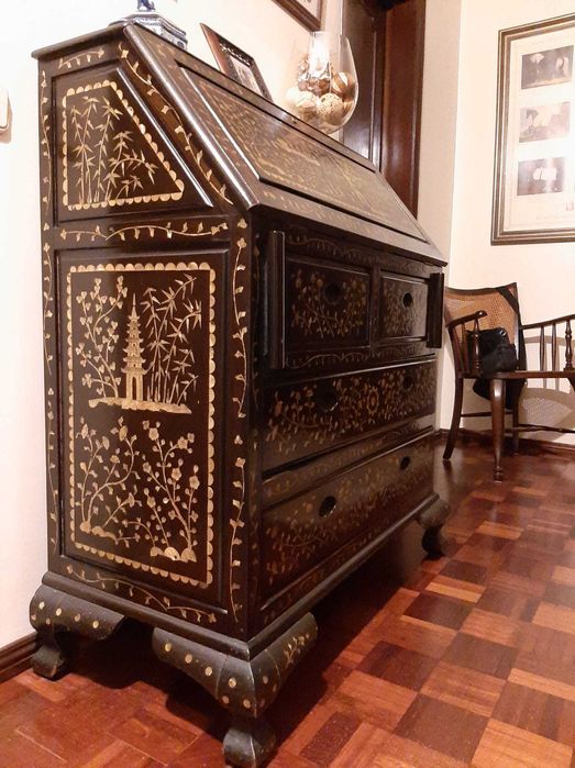 Móvel antigo Chinês - Escrivaninha