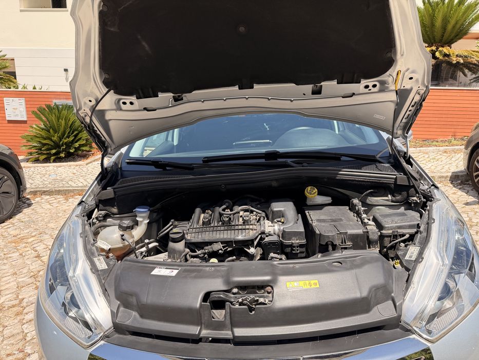 Peugeot 208 (2018) 1.2