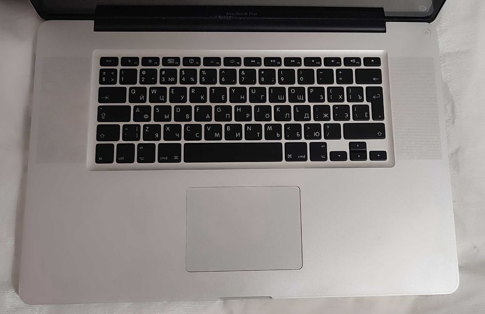 Apple MacBook Pro 17 A1297