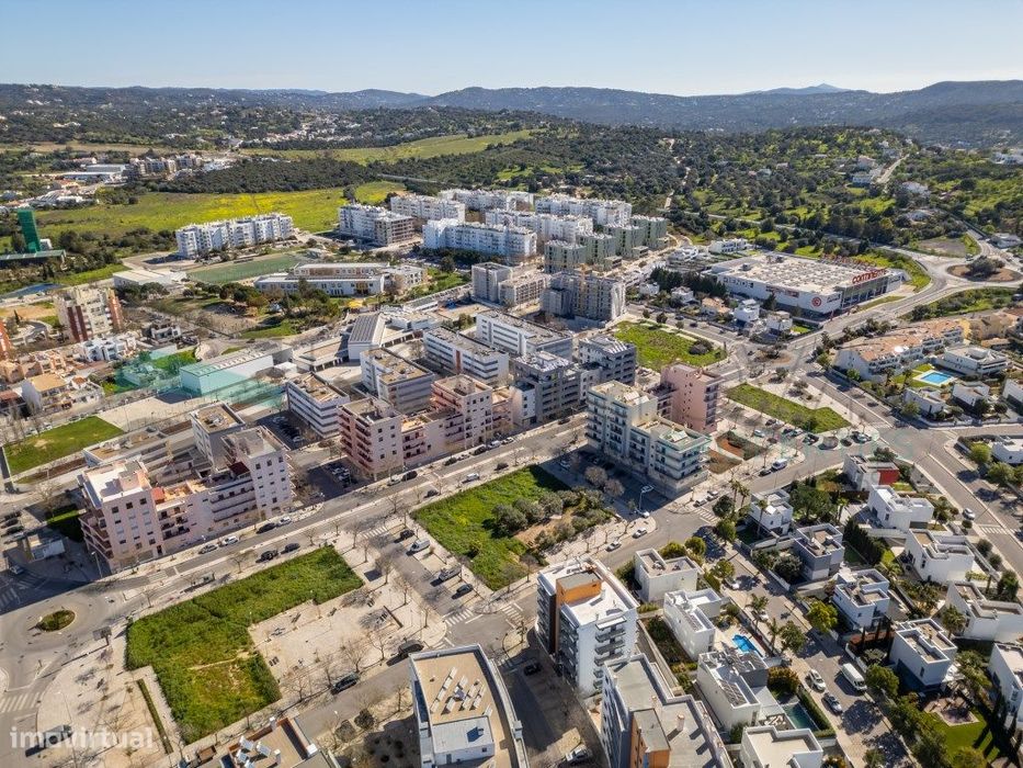 Terreno urbano para construção - Loulé