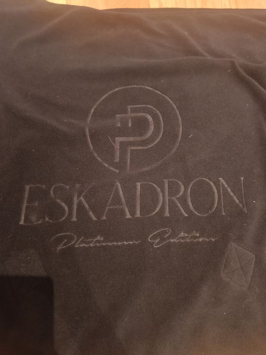 Derka polarowa eskadron Platinum edition z roku 2023