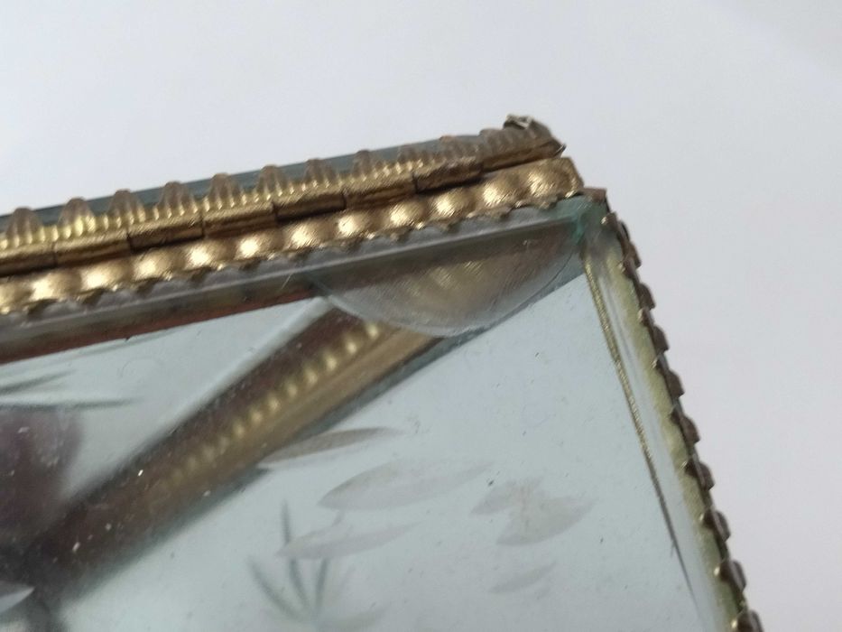 Шкатулка фацетное стекло, стеклянная шкатулка ссср, витрина ссср