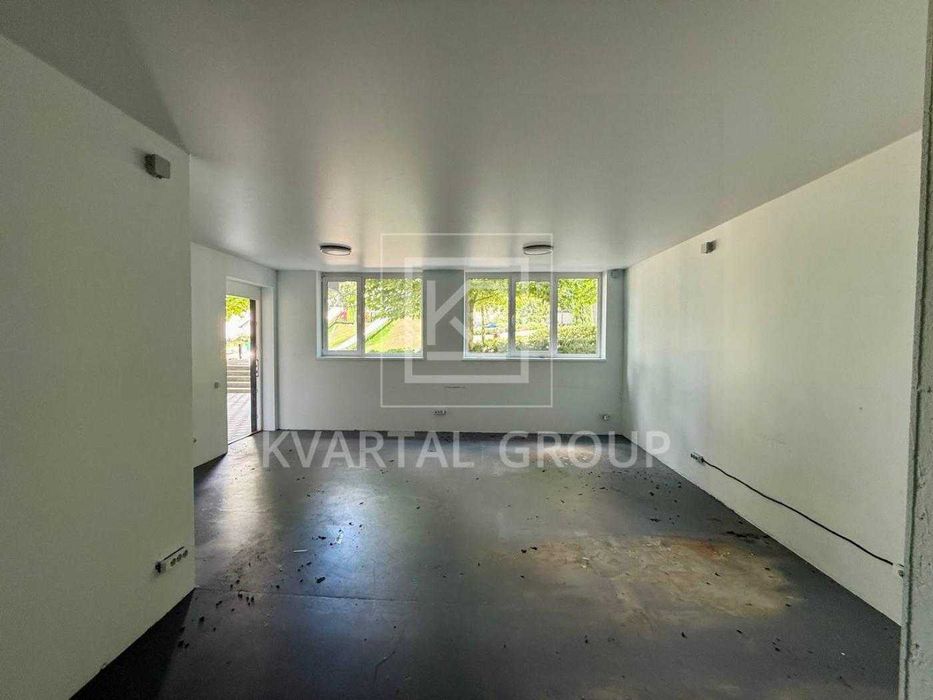 Комерція під ваш бізнес 40м2 на Синергії/Фасад/ОРЕНДА