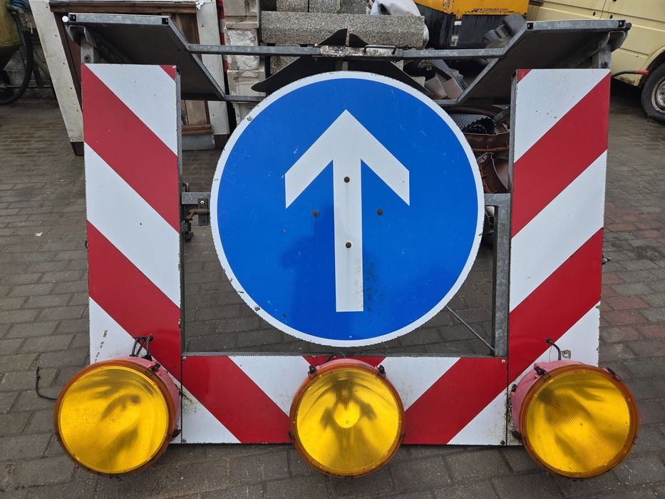 Oświetlenie drogowe specjalne