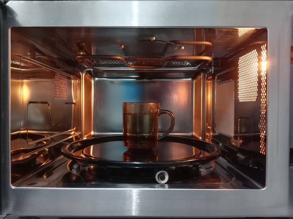 Мікрохвильовка LIFETEC