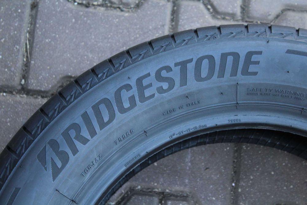 215 60 r17 Bridgestone Turanza t005