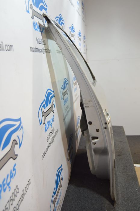 PORTA FRENTE FRONTAL DIREITA SKODA ROOMSTER I 1 MK1 5J 5J7 FECHO