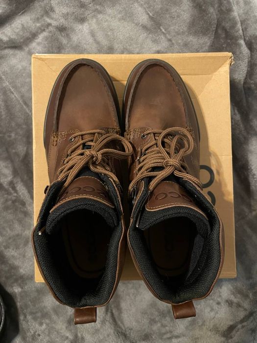 Męskie buty ECCO Track 25 w rozmiarze 45
ECCO Track 25.