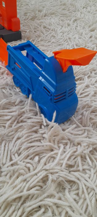 Трек Трицераптус Hot Wheels хот віллс