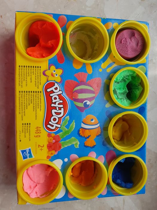 Play-Doh i foremki do wyciskania używane