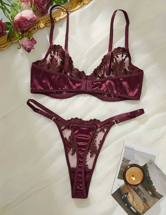 Неймовірний комплект білизни