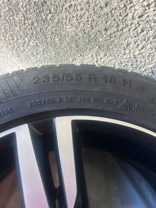 Venda de 4 jantes 18 com peneis 235/55 R 18H