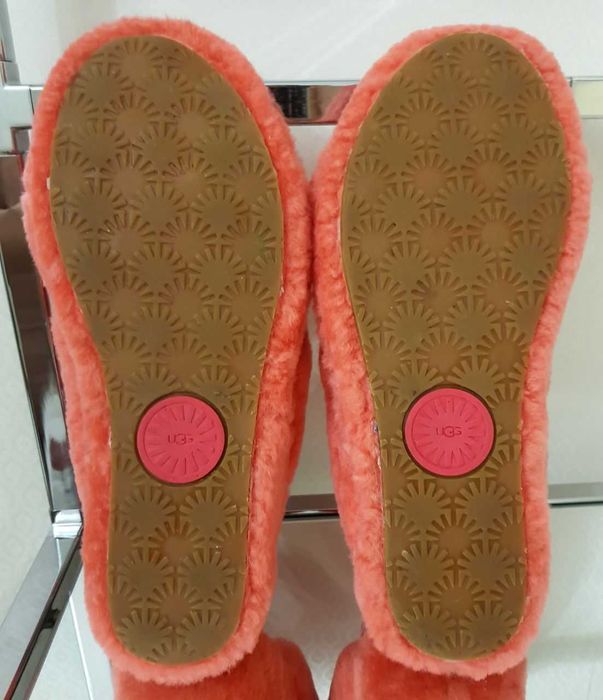 Модные женские сандалии из натуральног меха "UGG" оригинал.