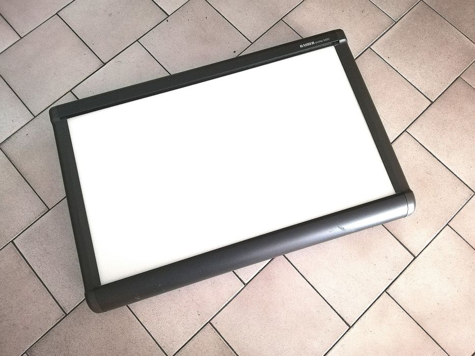 Mesa de luz A4 e A3 Crelando Led e Kaiser