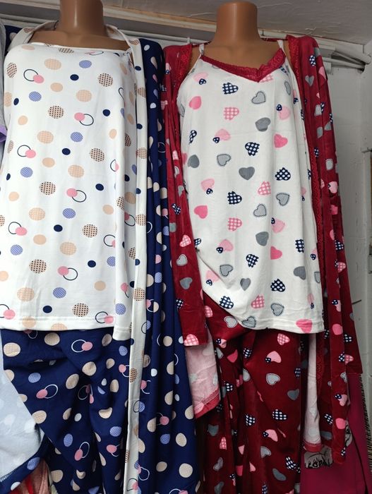 Жіночі теплі халати та піжами