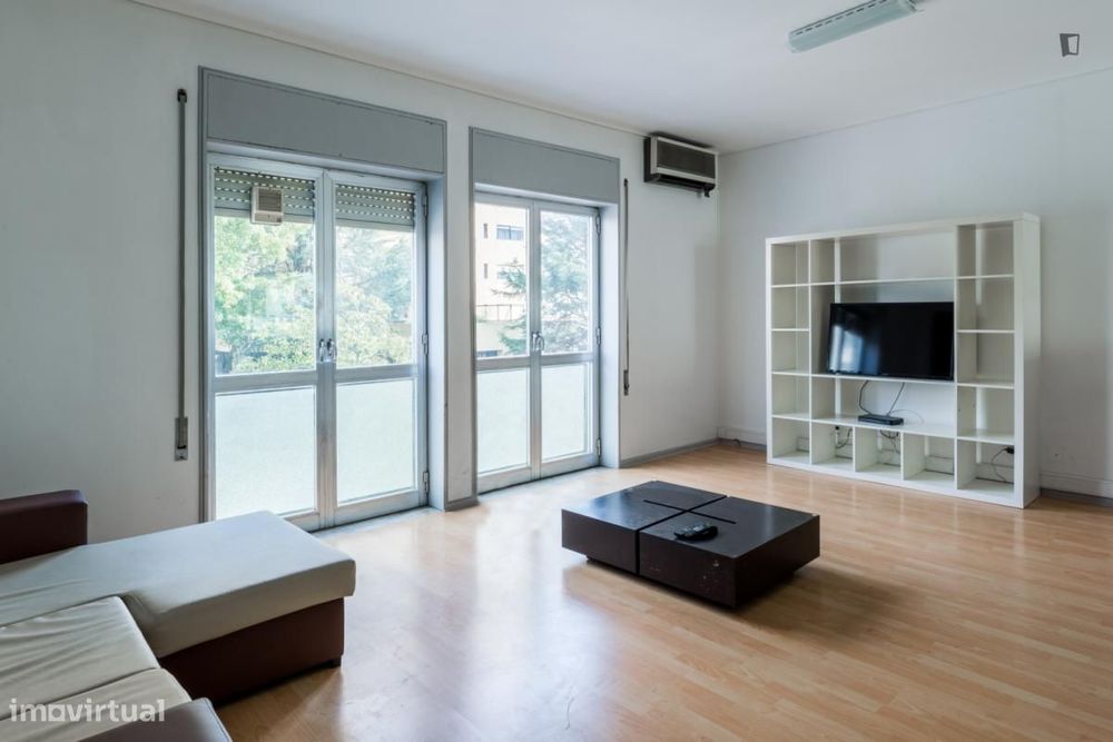 Quarto - localizado em Bonfim Porto