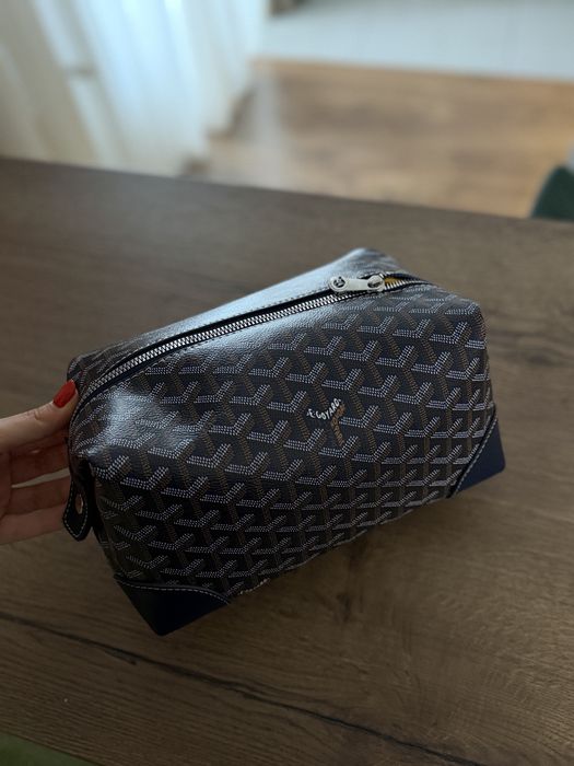 Сумка-косметичка Goyard